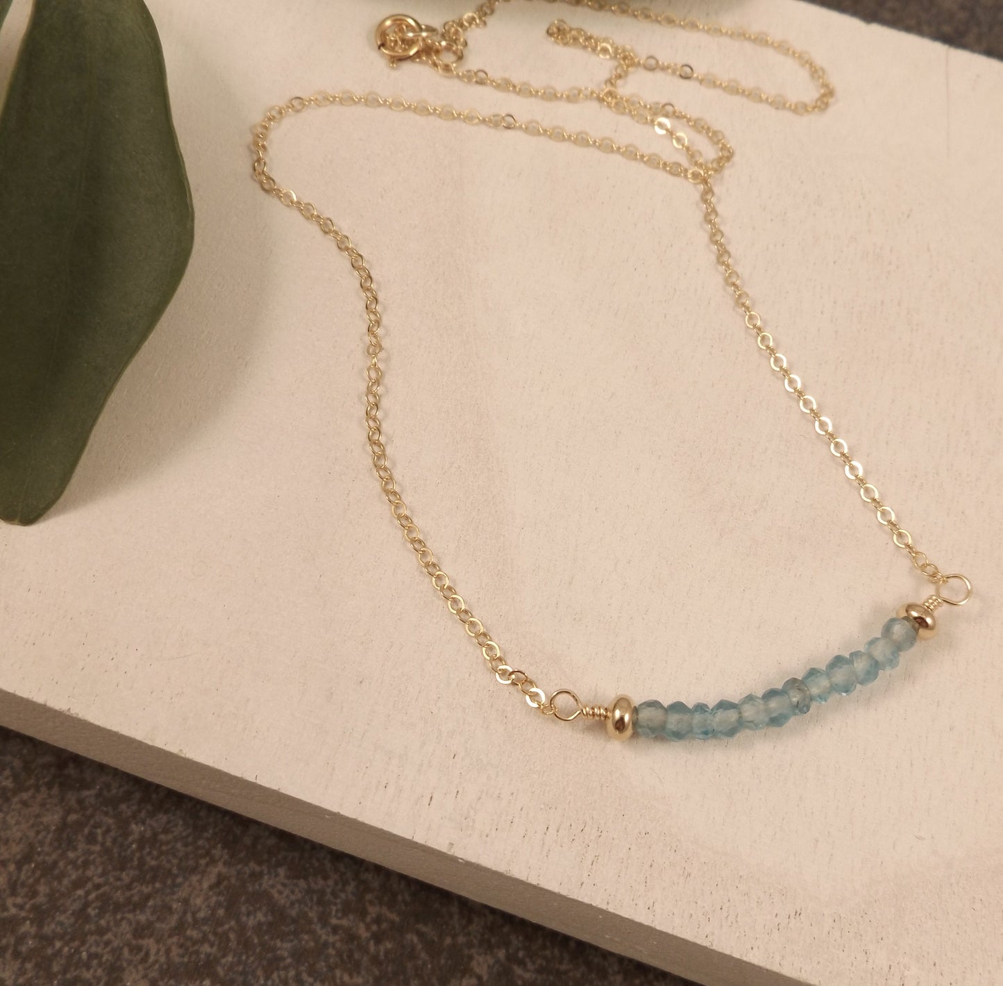 Bijoux - Apatite and Gold Necklace