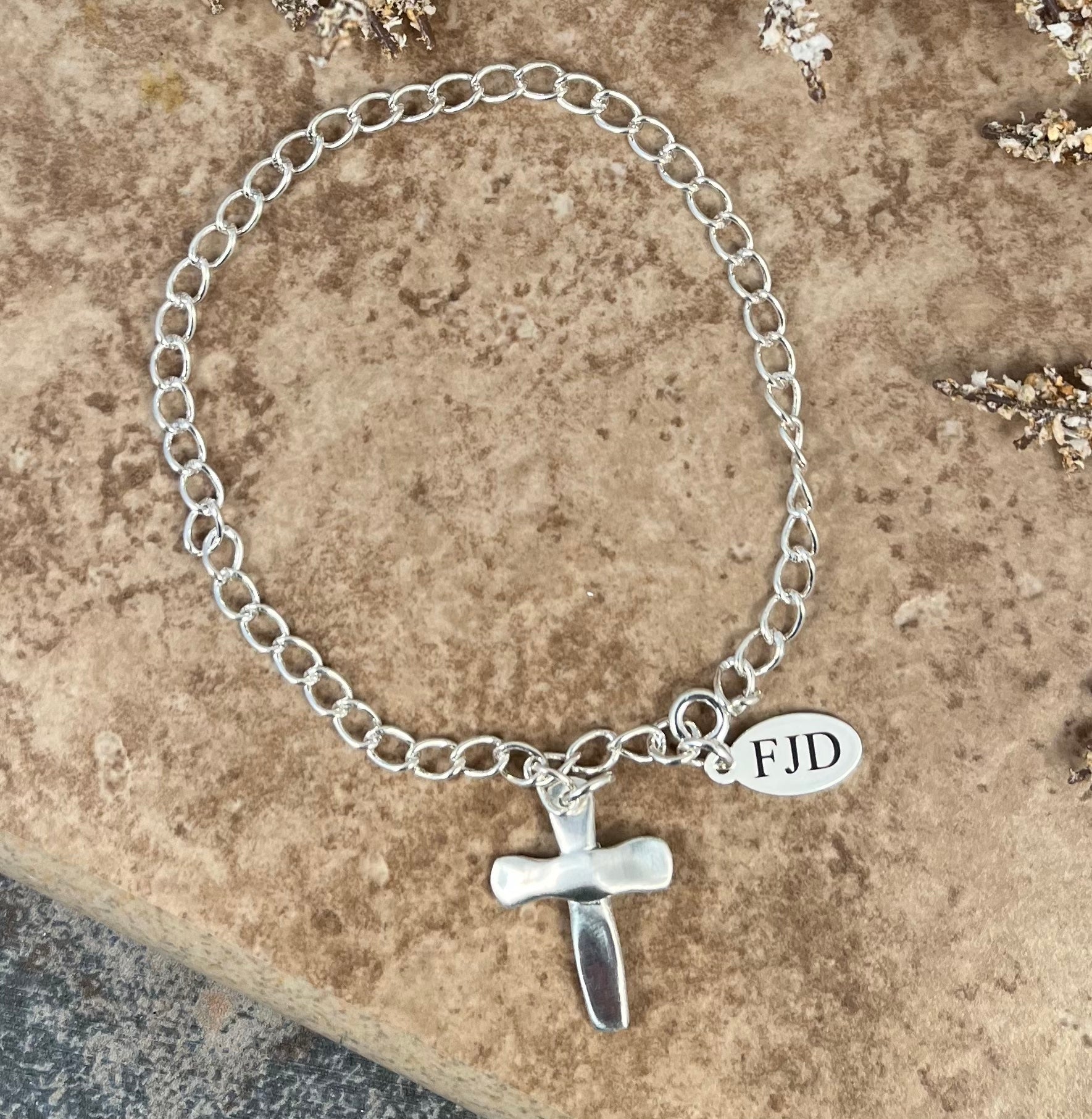 Cross Outline Bead Bracelet Silver – IsabelleGraceJewelry