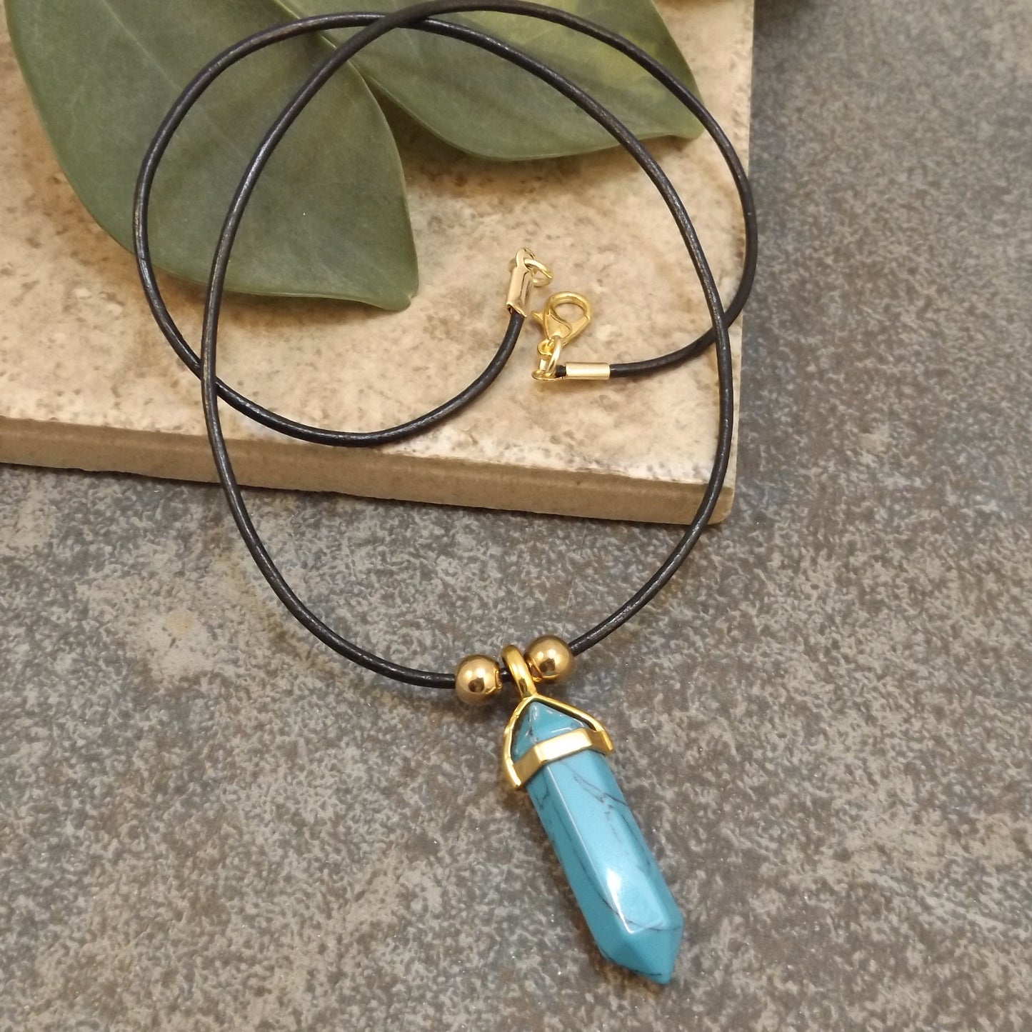 Turquoise Howlite and Leather Necklace